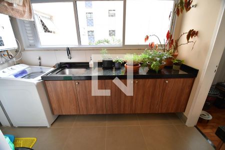 Apartamento à venda com 118m², 3 quartos e 1 vagaÁrea de Serviço