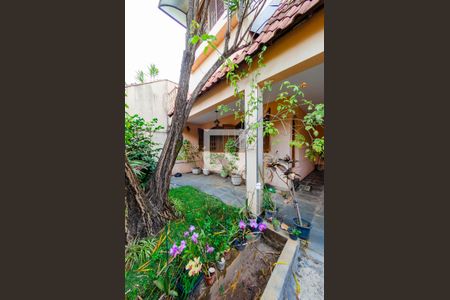 Casa à venda com 290m², 4 quartos e 4 vagasEntrada