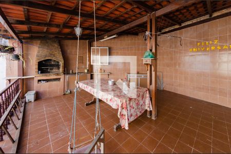 Casa à venda com 290m², 4 quartos e 4 vagasChurrasqueira