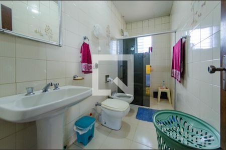 Casa à venda com 290m², 4 quartos e 4 vagasBanheiro