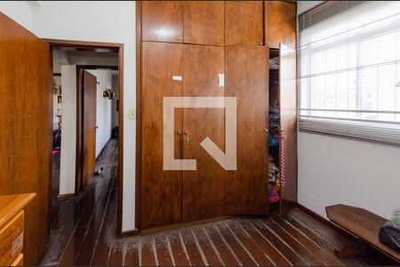 Casa à venda com 290m², 4 quartos e 4 vagasQuarto 2