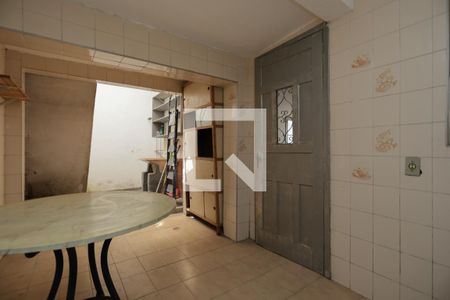 Casa à venda com 98m², 2 quartos e 2 vagas Casa à venda com 98m², 2 quartos e 2 vagasCozinha