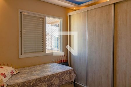 Apartamento à venda com 75m², 3 quartos e 2 vagasQuarto 2