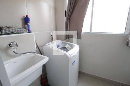 Apartamento para alugar com 60m², 2 quartos e 1 vagaÁrea de Serviço