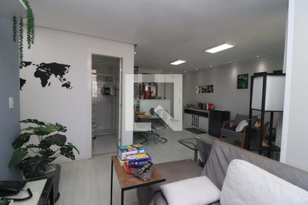 Sala de TV de apartamento à venda com 2 quartos, 82m² em Guaiauna, São Paulo