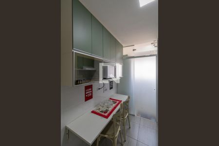 Apartamento à venda com 62m², 2 quartos e 1 vagaCozinha e Área de Serviço