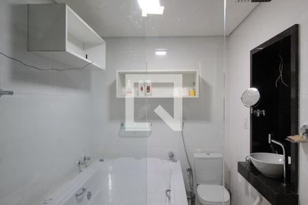 Casa de condomínio à venda com 1m², 3 quartos e 1 vagaBanheiro da Suite 2