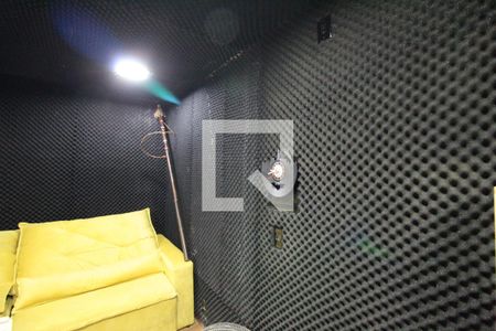 Casa de condomínio à venda com 1m², 3 quartos e 1 vagaEscritório