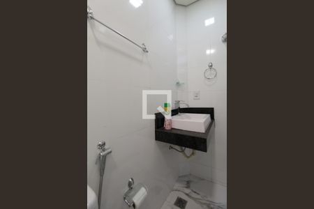 Casa de condomínio à venda com 1m², 3 quartos e 1 vagaBanheiro Social