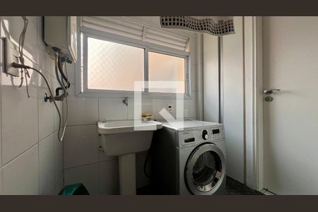 Apartamento para alugar com 235m², 2 quartos e 3 vagas Apartamento para alugar com 235m², 2 quartos e 3 vagasÁrea de Serviço