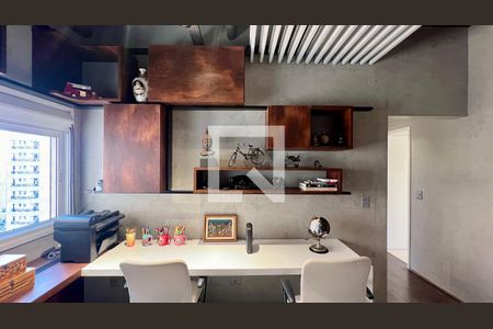 Apartamento para alugar com 235m², 2 quartos e 3 vagas Apartamento para alugar com 235m², 2 quartos e 3 vagasEscritório