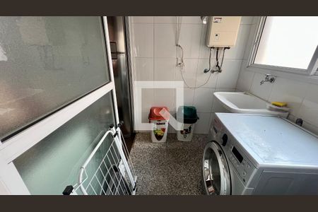 Apartamento para alugar com 235m², 2 quartos e 3 vagas Apartamento para alugar com 235m², 2 quartos e 3 vagasÁrea de Serviço