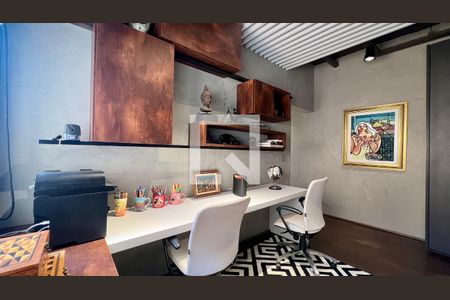 Apartamento para alugar com 235m², 2 quartos e 3 vagas Apartamento para alugar com 235m², 2 quartos e 3 vagasEscritório