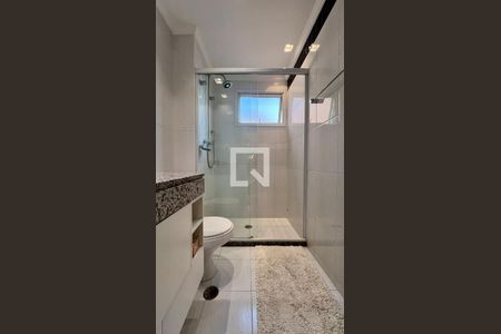 Apartamento para alugar com 235m², 2 quartos e 3 vagas Apartamento para alugar com 235m², 2 quartos e 3 vagasBanheiro da Suíte 1