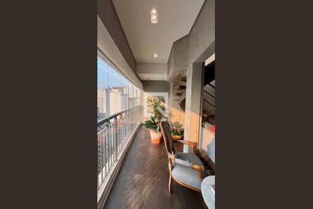 Varanda de apartamento para alugar com 2 quartos, 235m² em Paraíso, São Paulo