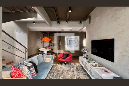 Sala de TV de apartamento para alugar com 2 quartos, 235m² em Paraíso, São Paulo