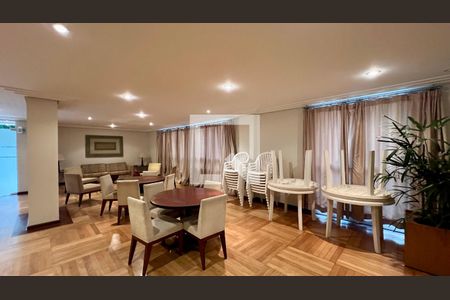 Apartamento para alugar com 235m², 2 quartos e 3 vagas Apartamento para alugar com 235m², 2 quartos e 3 vagasSalão de Festas