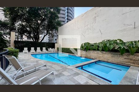 Apartamento para alugar com 235m², 2 quartos e 3 vagas Apartamento para alugar com 235m², 2 quartos e 3 vagasPiscina