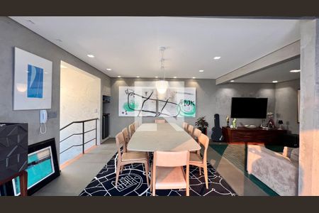 Apartamento para alugar com 235m², 2 quartos e 3 vagas Apartamento para alugar com 235m², 2 quartos e 3 vagasSala de Jantar 2