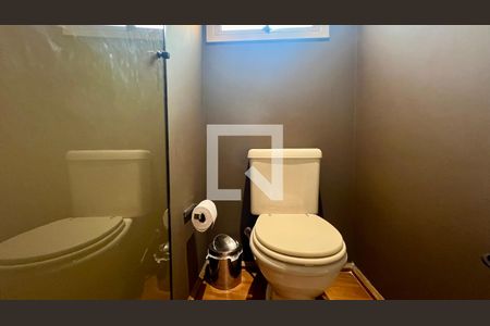 Apartamento para alugar com 235m², 2 quartos e 3 vagas Apartamento para alugar com 235m², 2 quartos e 3 vagasLavabo