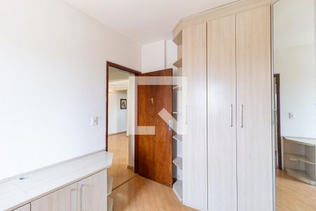 Quarto 1 de apartamento à venda com 2 quartos, 70m² em Quitaúna, Osasco