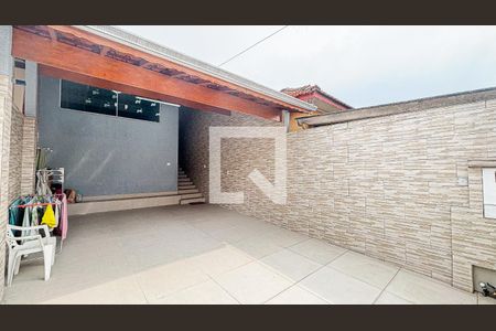 Casa à venda com 80m², 2 quartos e 4 vagas Casa à venda com 80m², 2 quartos e 4 vagasGaragem