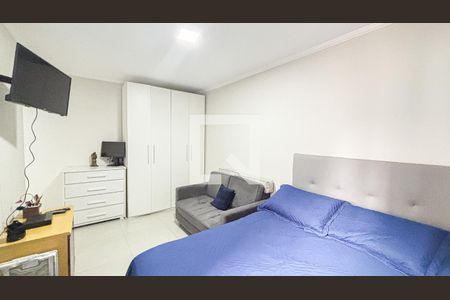 Casa à venda com 80m², 2 quartos e 4 vagas Casa à venda com 80m², 2 quartos e 4 vagasSuite
