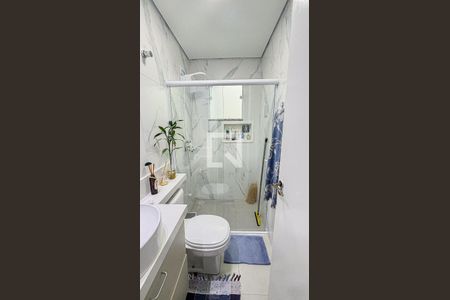 Casa à venda com 80m², 2 quartos e 4 vagas Casa à venda com 80m², 2 quartos e 4 vagasBanheiro da Suíte