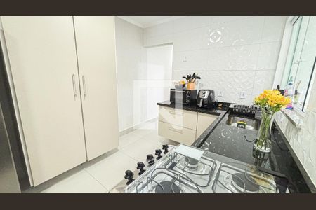 Casa à venda com 80m², 2 quartos e 4 vagas Casa à venda com 80m², 2 quartos e 4 vagasCozinha