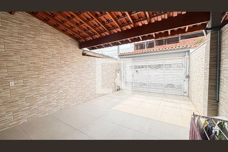 Casa à venda com 80m², 2 quartos e 4 vagas Casa à venda com 80m², 2 quartos e 4 vagasGaragem