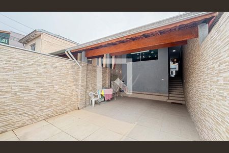 Casa à venda com 80m², 2 quartos e 4 vagas Casa à venda com 80m², 2 quartos e 4 vagasGaragem