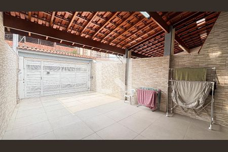 Casa à venda com 80m², 2 quartos e 4 vagas Casa à venda com 80m², 2 quartos e 4 vagasGaragem