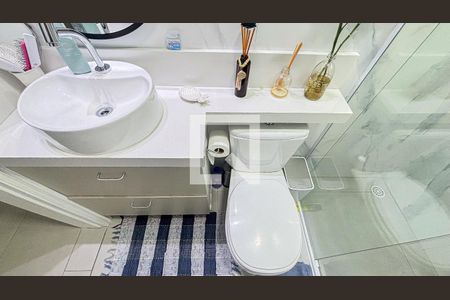 Casa à venda com 80m², 2 quartos e 4 vagas Casa à venda com 80m², 2 quartos e 4 vagasBanheiro da Suíte