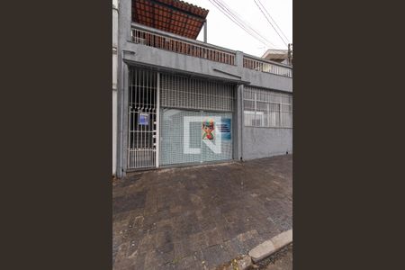 Casa à venda com 340m², 5 quartos e 1 vagaFachada
