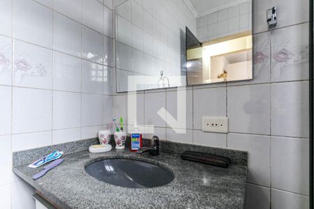 Casa para alugar com 100m², 2 quartos e 1 vagaBanheiro do Quarto 1 - Suíte