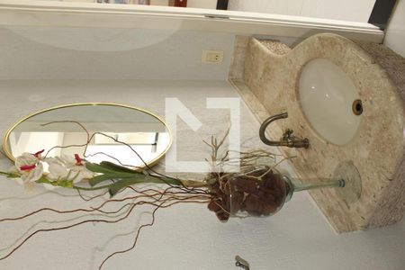 Casa de condomínio para alugar com 650m², 5 quartos e 4 vagasLavabo