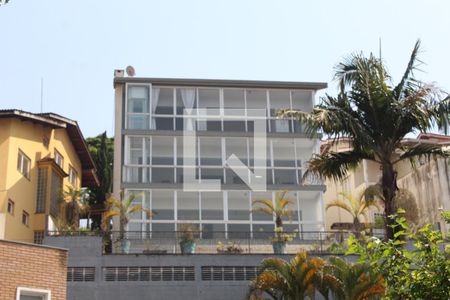 Casa de condomínio para alugar com 650m², 5 quartos e 4 vagasFachada