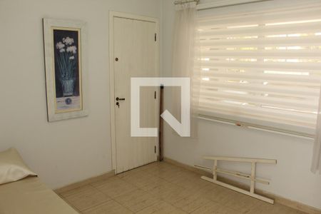 Casa de condomínio para alugar com 650m², 5 quartos e 4 vagasEscritório