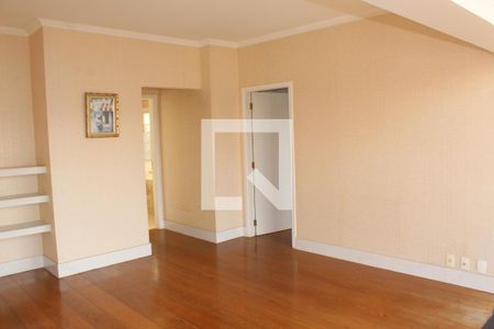 Casa de condomínio para alugar com 650m², 5 quartos e 4 vagasSuíte 1