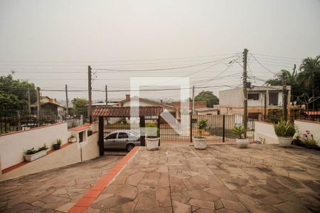 Casa à venda com 234m², 3 quartos e 2 vagas Casa à venda com 234m², 3 quartos e 2 vagasPátio