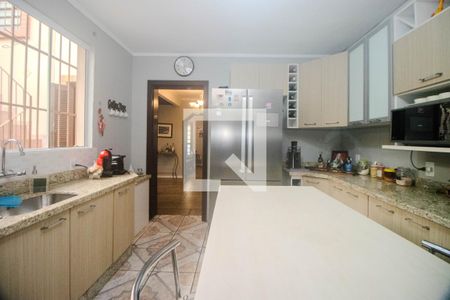 Casa à venda com 234m², 3 quartos e 2 vagas Casa à venda com 234m², 3 quartos e 2 vagasCozinha