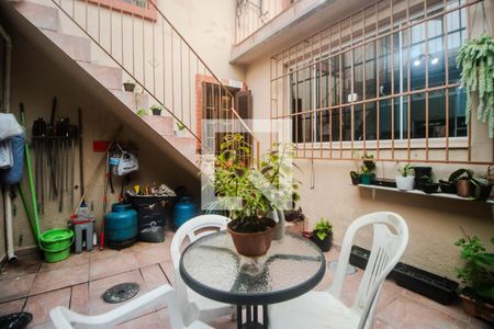 Casa à venda com 234m², 3 quartos e 2 vagas Casa à venda com 234m², 3 quartos e 2 vagasFoço de Luz