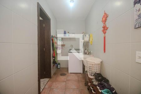 Casa à venda com 234m², 3 quartos e 2 vagas Casa à venda com 234m², 3 quartos e 2 vagasÁrea de Serviço