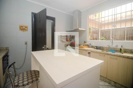 Casa à venda com 234m², 3 quartos e 2 vagas Casa à venda com 234m², 3 quartos e 2 vagasCozinha