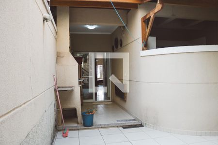 Casa à venda com 197m², 5 quartos e 4 vagasQuintal