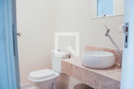 Casa à venda com 197m², 5 quartos e 4 vagasLavabo