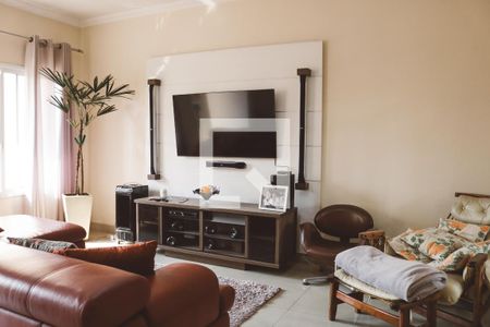 Sala de casa à venda com 5 quartos, 197m² em Jardim Paraíso, São Paulo