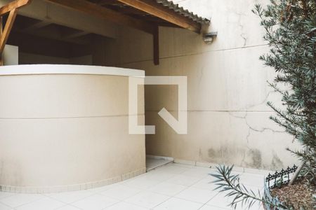 Casa à venda com 197m², 5 quartos e 4 vagasQuintal