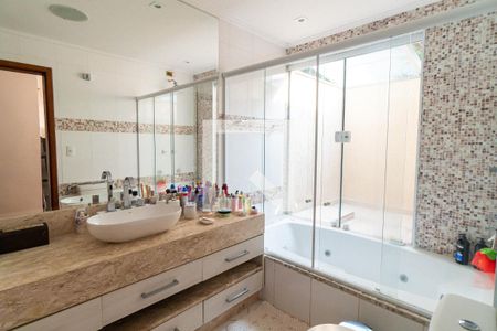 Banheiro da Suíte 1 de casa à venda com 4 quartos, 400m² em Planalto Paulista, São Paulo