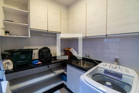 Casa à venda com 400m², 4 quartos e 4 vagasÁrea de Serviço